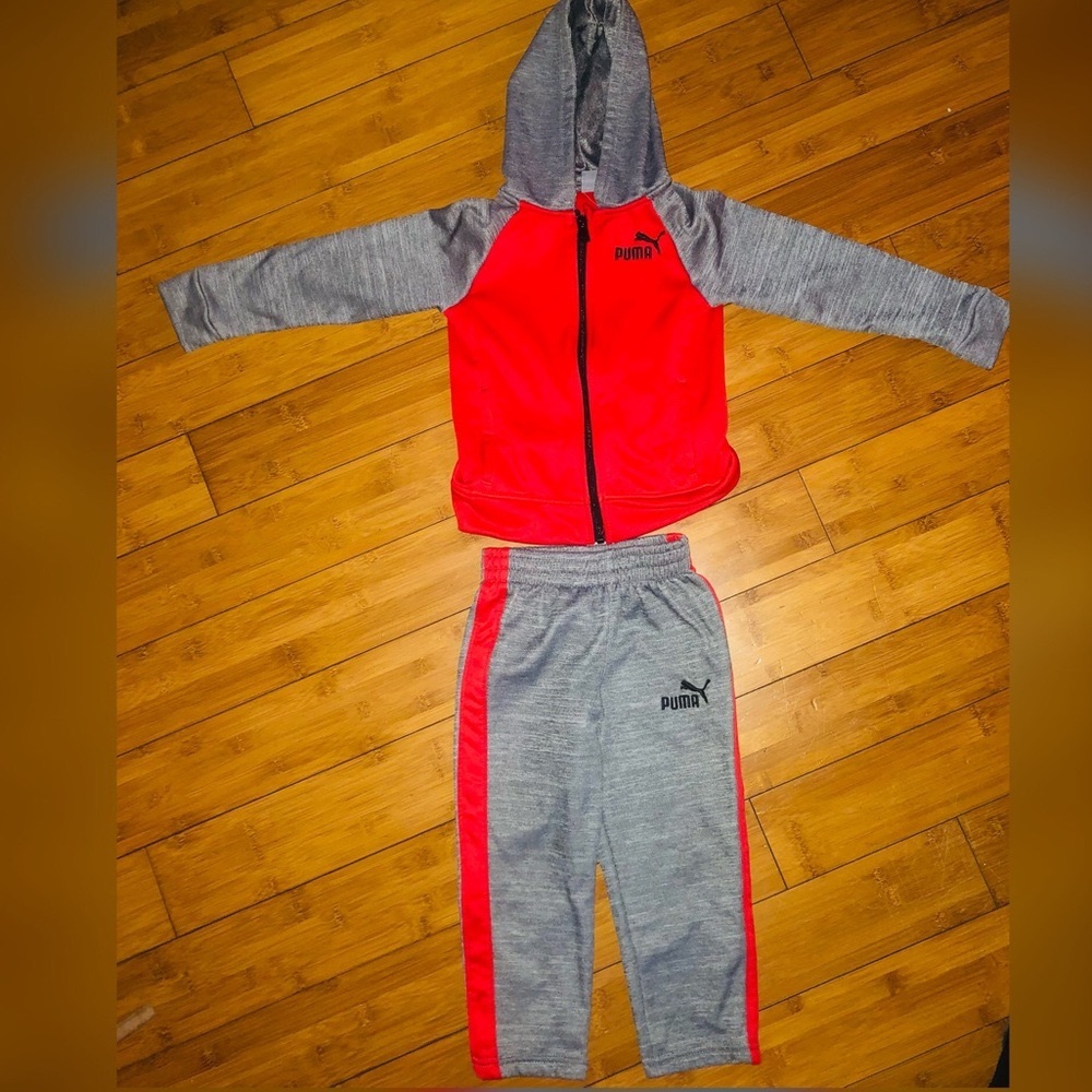 Boys 4t puma track suit/jogger outfit